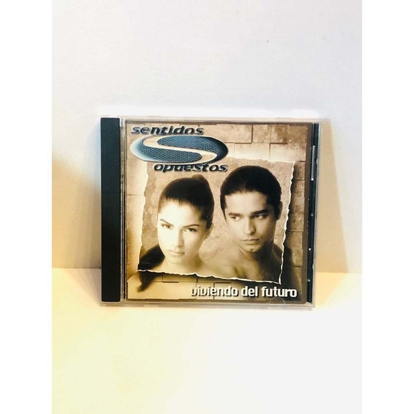 CD Sentidos Opuestos - Viviendo Del Futuro - Picture 1 of 2